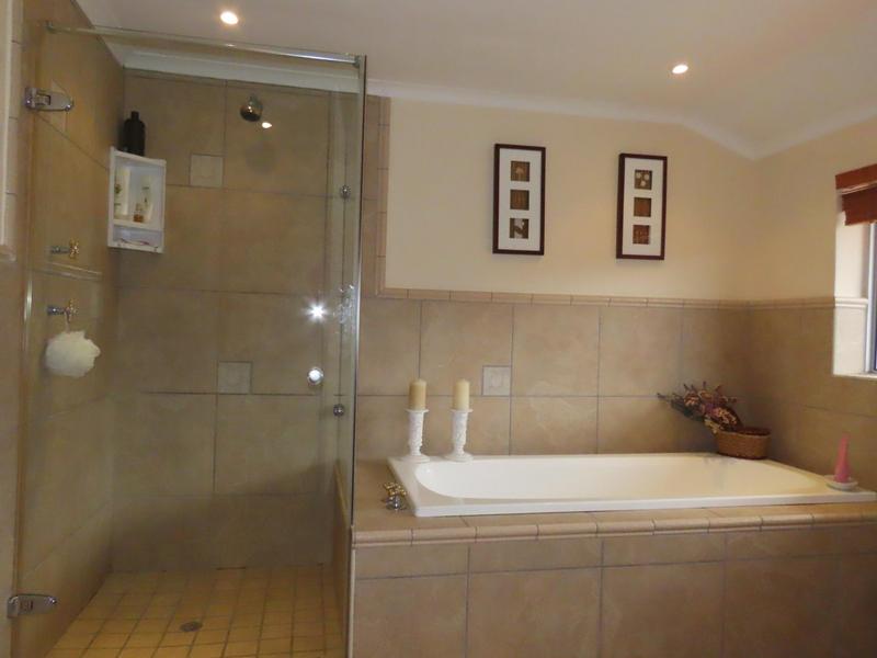 4 Bedroom Property for Sale in Kleinmond Western Cape